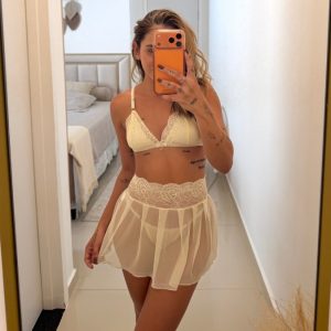 Conjunto Beijo Quente' 3 en 1 amarillo